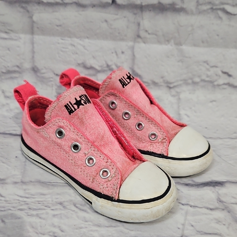 Converse All-Star Kids Pink Slip-On Sneakers